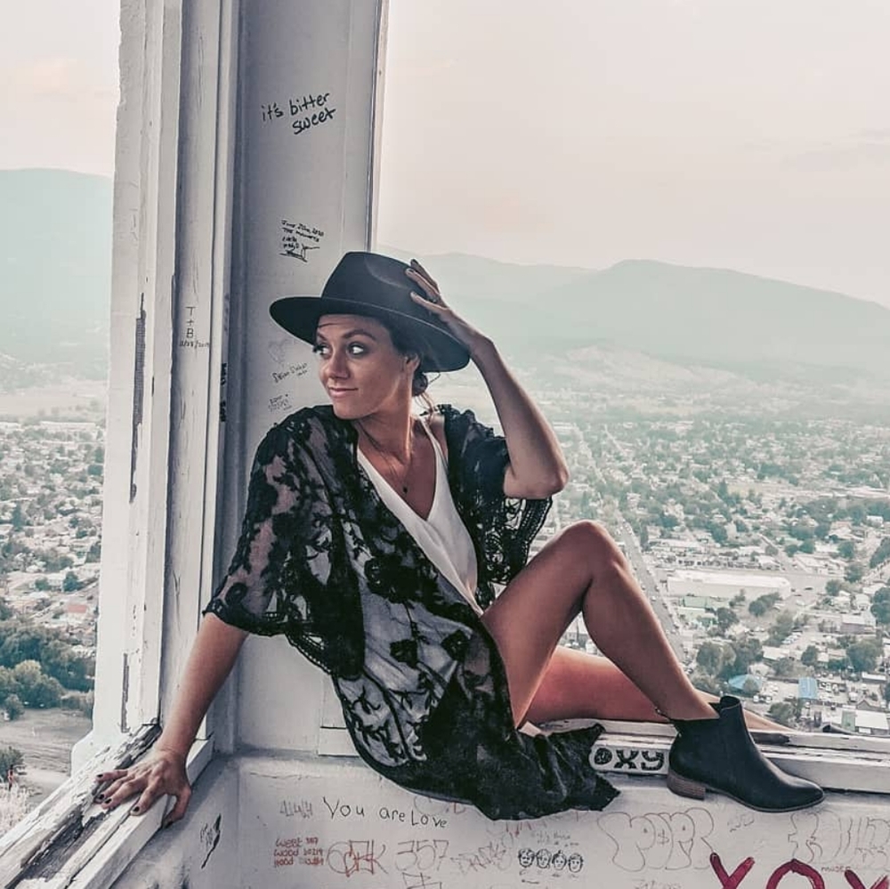 Meet your Posher, Amber